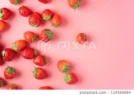 Cute strawberry background Cute strawberry background 114560064