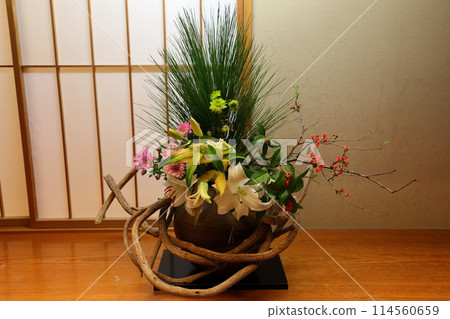 Flowers decorated in a Japanese-style room Flowers decorated in a Japanese-style room 114560659