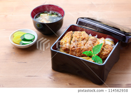 而且沉重 而且沉重 114562938