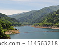 晴天從大壩頂部拍攝的大壩湖 114563218