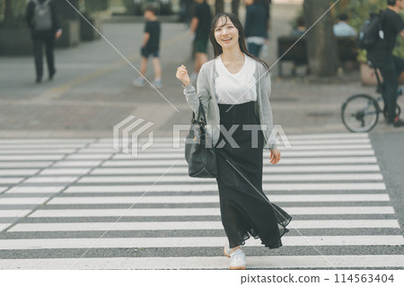 Office Lady Coordination 114563404