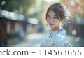 A woman in a kimono enjoying sightseeing 114563655