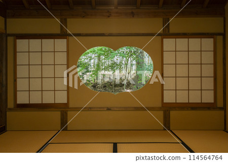 Kyoto Jizo-in Temple (Takedera Temple) Tea room with an inome window Kyoto Jizo-in Temple (Takedera Temple) Tea room with an inome window 114564764