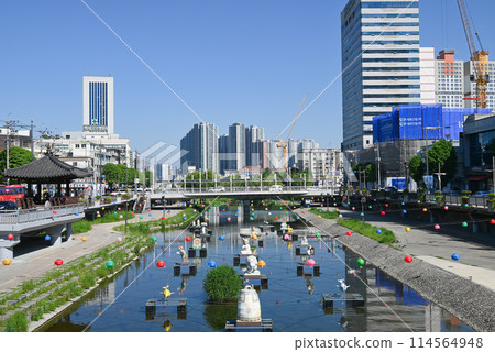 Scenery along the Gwangju River [Gwangju Metropolitan City, South Korea] 114564948