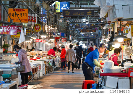 Scenery of Yangdong Market in Gwangju [Gwangju Metropolitan City, South Korea] 114564955