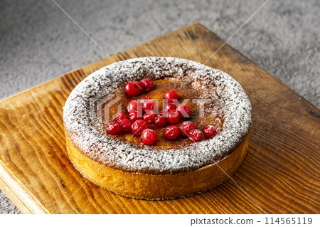 Tart 114565119