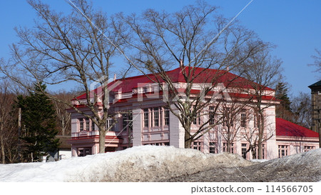 Hokkaido Historical Village, Former Urakawa Branch Office Building 114566705