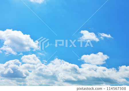 夏天藍天和雲彩 114567308