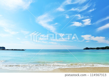 千葉縣勝浦夏季、藍天和大海 114567313