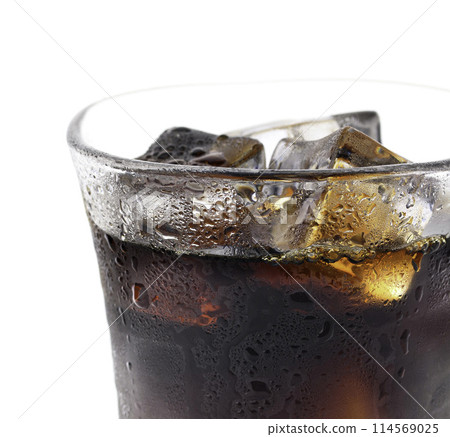 Iced coffee (white background) 114569025