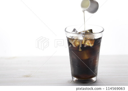 冰咖啡(白色背景) 冰咖啡(白色背景) 114569063