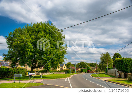 科茨沃爾德的景色，英格蘭美麗的郊區 114571603