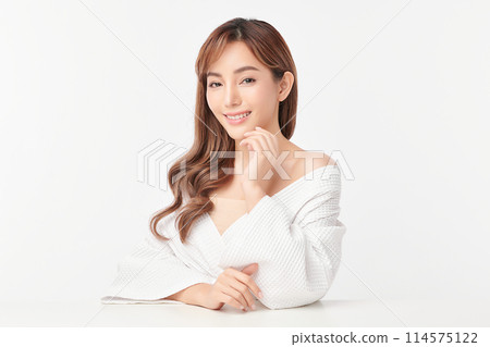 Beautiful young asian woman with clean fresh skin on white background, Face care, Facial treatment, Cosmetology, beauty and spa, Asian women portrait. Beautiful young asian woman with clean fresh skin on white background, Face care, Facial treatment, Cosmetology, beauty and spa, Asian women portrait. 114575122