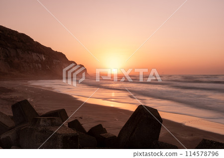 Dawn at Cape Obi and Byobugaura 114578796