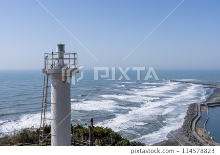 View from Iioka Obi Cape Observatory and the lighthouse 114578823