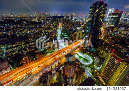 十字航空塔的夜景 114581067