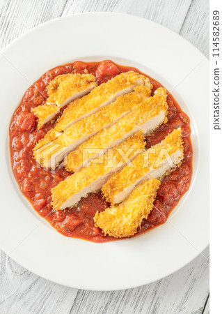 Chicken Milanese cutlet Chicken Milanese cutlet 114582689