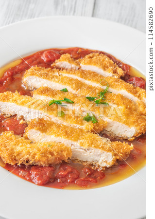 Chicken Milanese cutlet Chicken Milanese cutlet 114582690