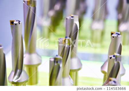 Drills with cutters for milling 114583666