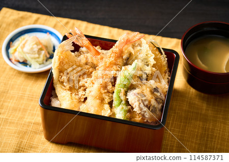 Tenkasane 114587371