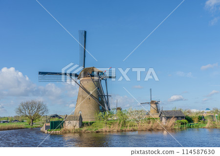 Kinderdijk-Elshout windmill network, Netherlands, World Heritage Site 114587630