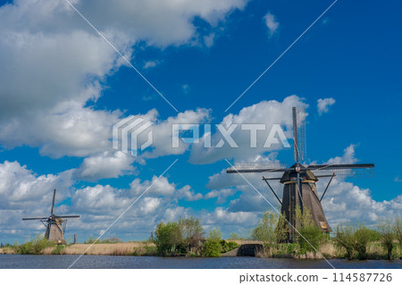 Kinderdijk-Elshout windmill network, Netherlands, World Heritage Site 114587726