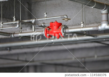 Sprinkler system image 114588376