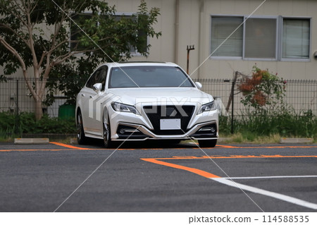 白色轎車形象 114588535