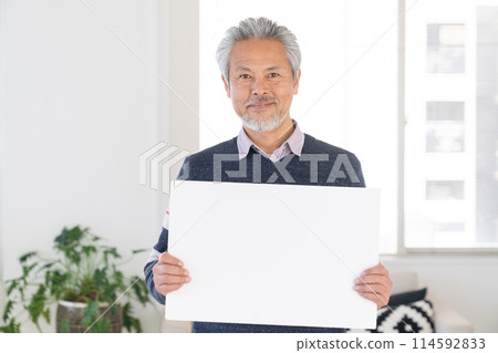 Senior man whiteboard Senior man whiteboard 114592833
