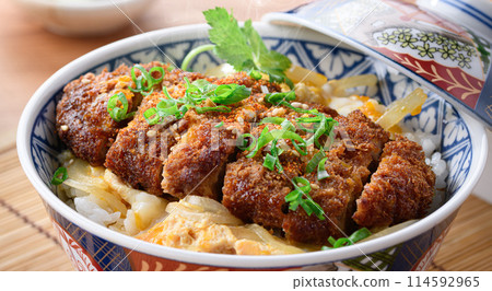 Katsudon (pork cutlet rice bowl) for lunch Katsudon (pork cutlet rice bowl) for lunch 114592965