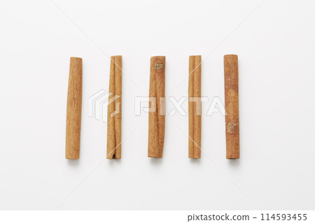 Cinnamon sticks Cinnamon sticks 114593455