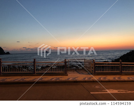 島上的日落 島上的日落 114594159