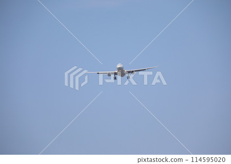 airliner airliner 114595020