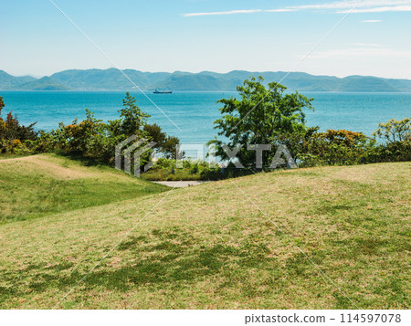 香川縣直島瀨戶內海的藍色大海，大自然 114597078