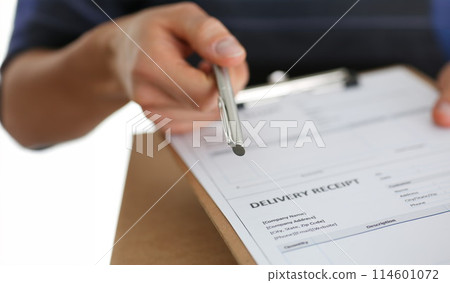Specialist courier delivery service offers Specialist courier delivery service offers 114601072