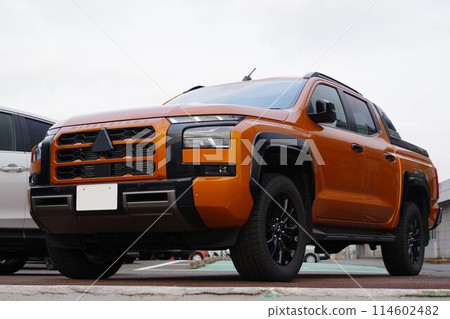 Car image: Mitsubishi 3rd generation Triton 114602482