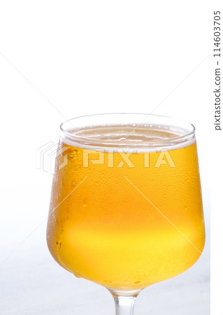 一杯冰鎮啤酒 一杯冰鎮啤酒 114603705