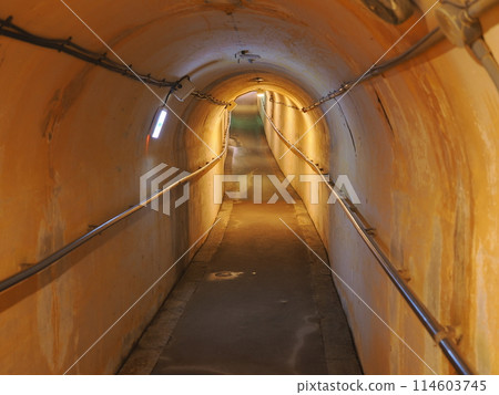 沖繩舊海軍本部土墩 114603745