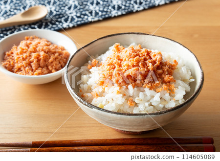 鮭魚片和米飯，鮭魚片 114605089