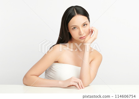 Beautiful young asian woman with clean fresh skin on white background, Face care, Facial treatment, Cosmetology, beauty and spa, Asian women portrait. Beautiful young asian woman with clean fresh skin on white background, Face care, Facial treatment, Cosmetology, beauty and spa, Asian women portrait. 114606754
