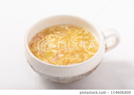 大白菜培根蛋湯 大白菜培根蛋湯 114606800