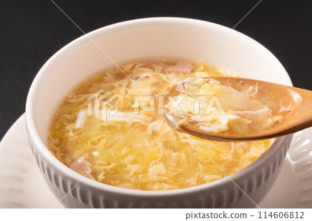 大白菜培根蛋湯 114606812