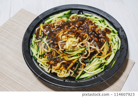 Jarger noodles Jarger noodles 114607923