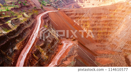 metal ore extraction quarry in Krivyi Rih 114610577