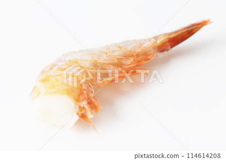 Frozen shrimp on a white background 114614208