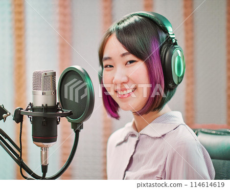 錄音室4中女聲優配音動畫 114614619