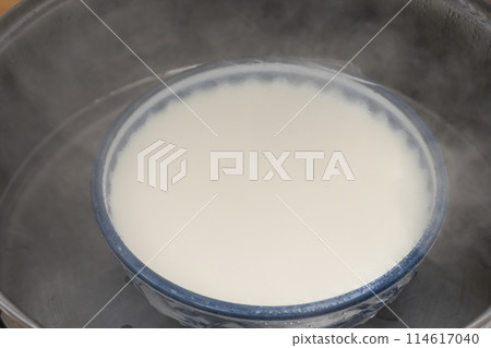 自製豆腐放入蒸籠中 114617040