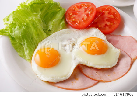 Ham Egg Breakfast 114617903