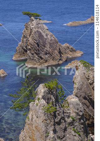 Scenery of Uradome Coast in spring Tottori Prefecture Uradome Coast 114618114