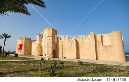 Exterior view of medieval historical fortress of Ribat of Monastir, Tunisia 114618566